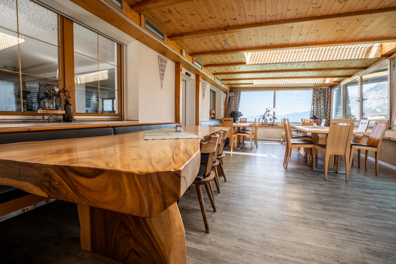 Wintergarten im Gasthof Bergheim in Oberperfuss